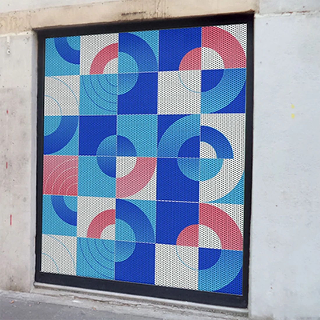 Vitrine microperforée personnalisée